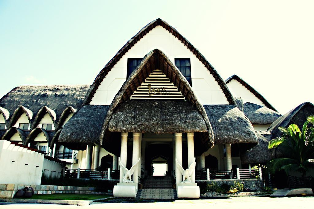 Java Hotel Laoag Ngoại thất bức ảnh