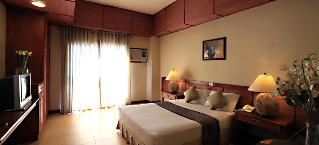 Java Hotel Laoag Ngoại thất bức ảnh