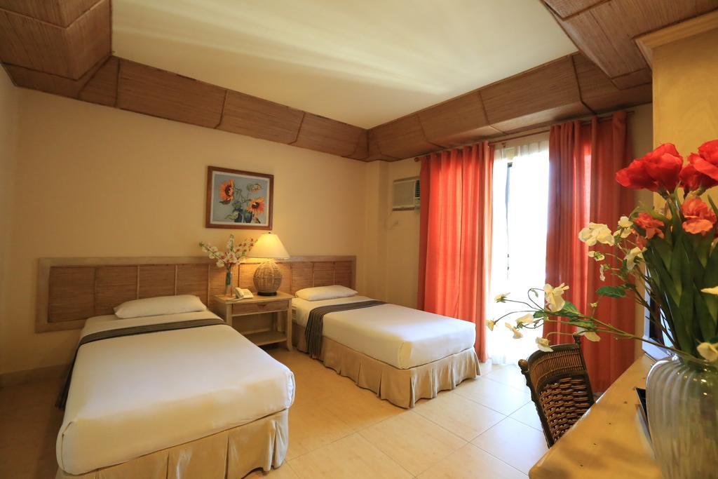 Java Hotel Laoag Ngoại thất bức ảnh